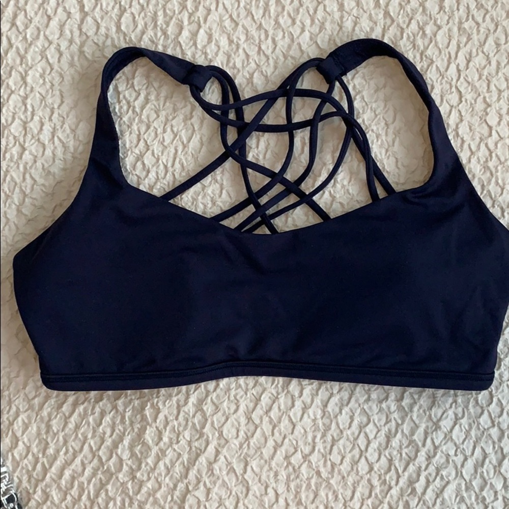 Lululemon sports bra